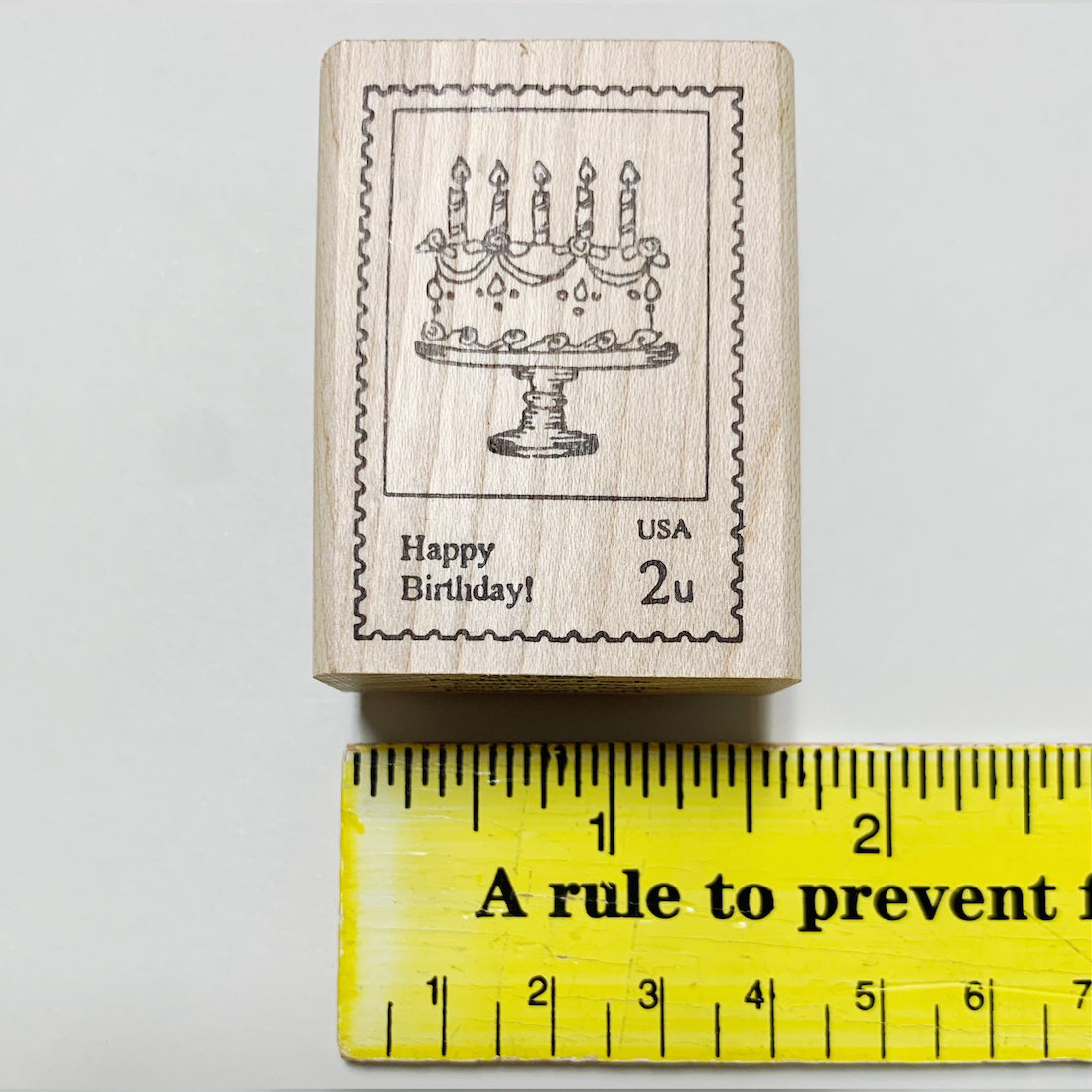 【USA製 ヴィンテージストック品】ヴィンテージ古道具  誕生日ケーキ切手風の木製ゴムスタンプ- Peddler's Pack Stamps  happy birthday cake -(UWS-007) 　