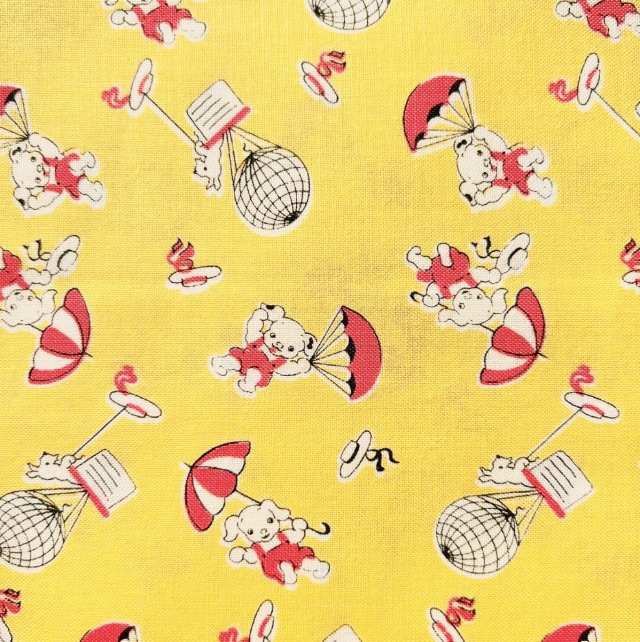 希少生地 USAコットン【サーティーズ(1930年代の復刻版生地)】レトロキュートな子豚柄 イエロー系(UTH-227)