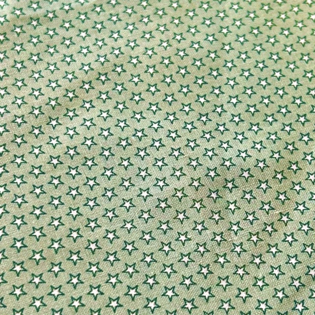 希少生地 USAコットン【サーティーズ(1930年代の復刻版生地)】レトロな星柄 グリーン系 33×37cm(UTH-234)