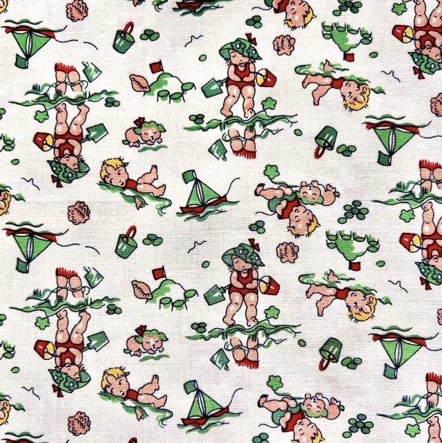 希少生地 USAコットン【サーティーズ(1930年代の復刻版生地)】レトロなベビースイム柄 ホワイト×グリーン系 33×37cm(UTH-235)