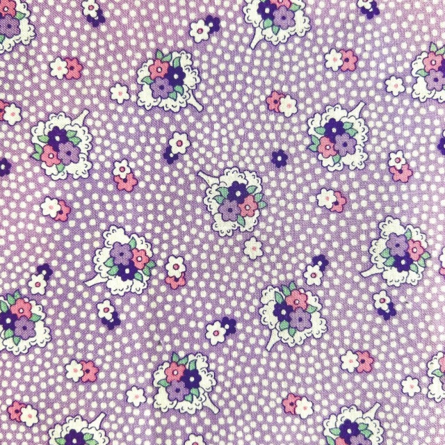希少生地　USAコットン【サーティーズ（1930年代の復刻版生地）】レトロ花柄　ドット柄　パープル系　50×55cm(UTH-241)