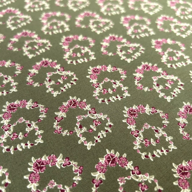 花柄デザインの金属製パーテーション 花柄デザインの金属製パーテーション 家具