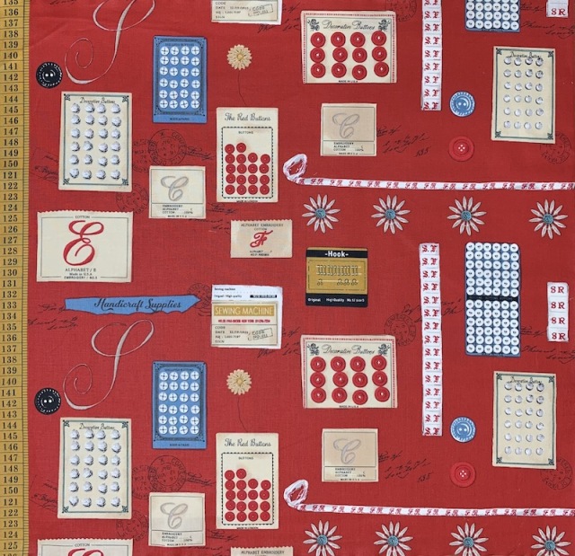 【小関鈴子先生デザインプリント】(JKS-354)レッド系  クラシカル 英字 手芸 ソーインググッズ柄布地