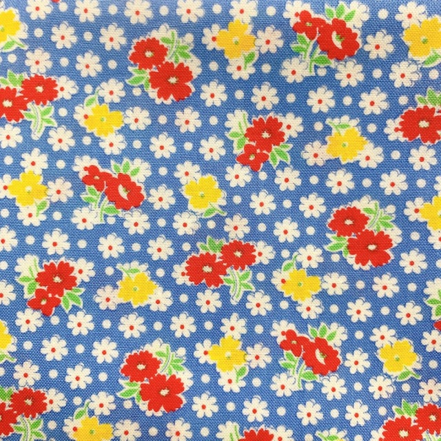 【サーティーズ（1930年代の復刻版生地）】ブルー系花柄　UTH-211 50×55cmサイズのみ