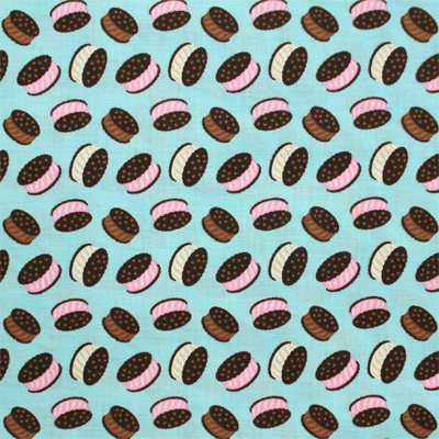 USAコットン【Foods & Kitchen柄】フード クッキーサンド柄　ライトブルー系 (UFK-144)