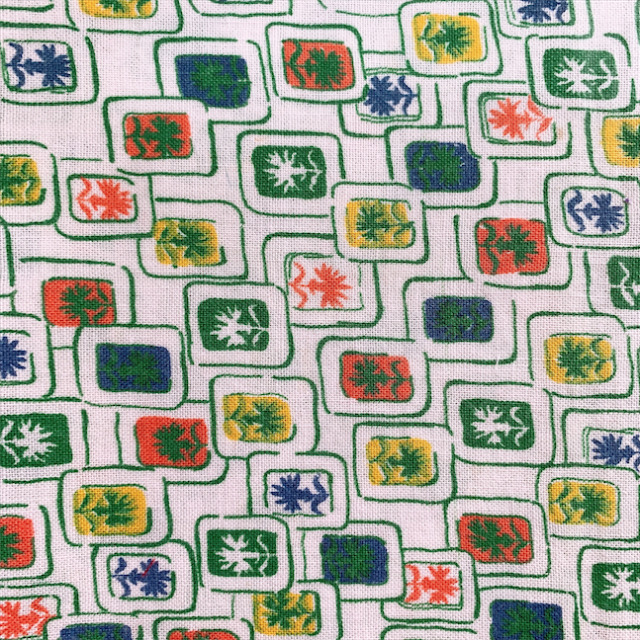 海外で人気の【フィードサック】 1930年代アメリカ製 穀物袋のカットクロス ヴィンテージ布  UFS-215