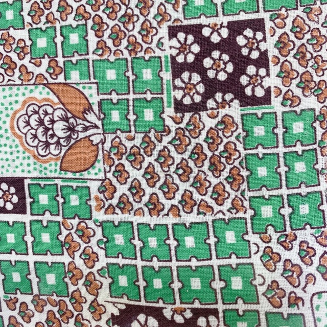 海外で人気の【フィードサック】1930年代アメリカ製  穀物袋の布地  ヴィンテージ布   UFS-247