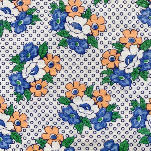 海外で人気の【フィードサック】  1930年代アメリカ製  穀物袋の布地  ヴィンテージ布  花柄   UFS-260