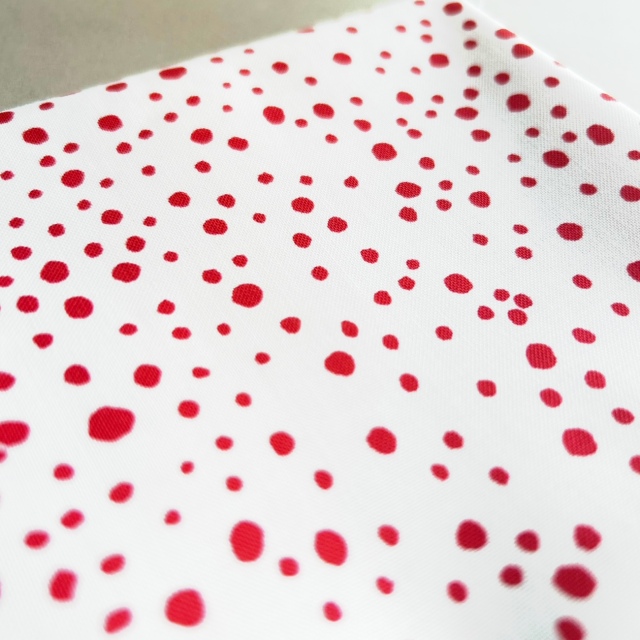 USA海外ファブリック【Loralie Designs】Dots  Fabric  ロラライハリス  ドット柄生地  ホワイト×レッド