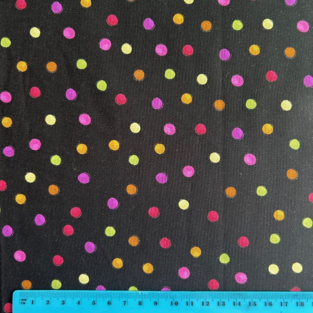 USAファブリック【Loralie Designs】Tea Dot Black Fabric
