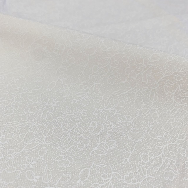 白系生地【草花柄プリント】UOW-011　50×110cm