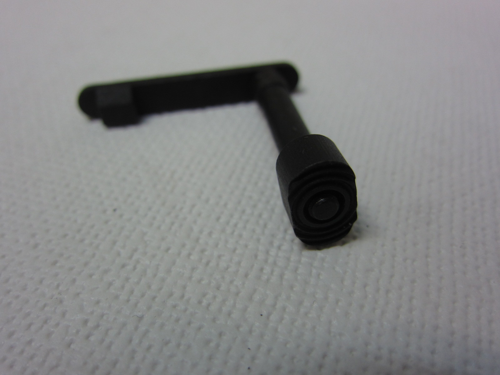 G&P製　M４電動ガン用スチールマガジンキャッチ新品