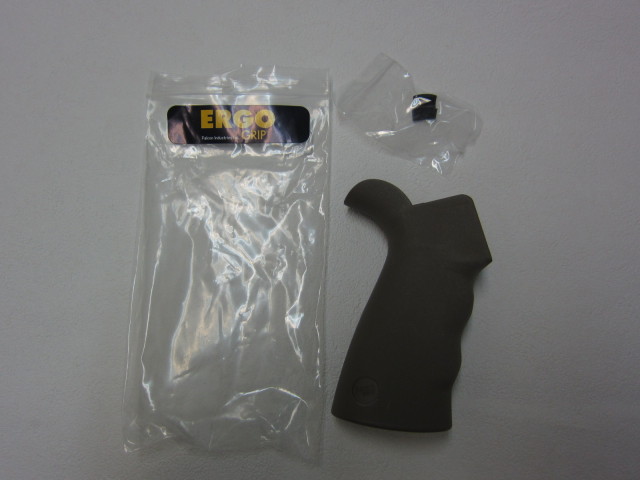 ERGO グリップM4 / M16 電動ガン用DE新品