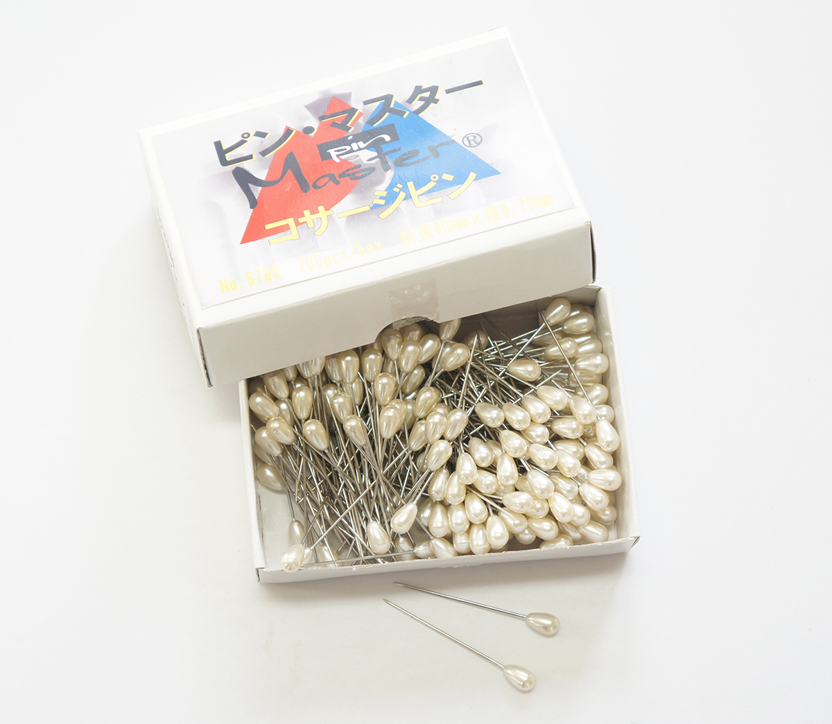 6780 コサージピン裁断用待針200本針長：35mm全長43mm太さ：0.73mm