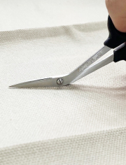 日本製　貝印　刺繍バサミ　ベント 100mm　5100B　サビに強い　刺繍ばさみ　ししゅう　毛糸　はさみ　シンプル　