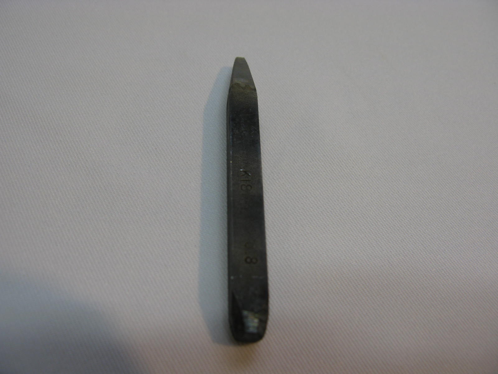 刻印　Ｋ１８　 　(直凸 ０．８）