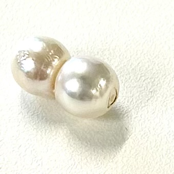 アコヤツインパール（片穴）