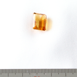 シトリン　１３ｘ１０ｍｍ　エメラルドカット