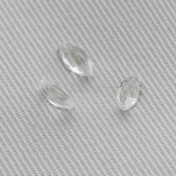 ホワイトトパーズ　２ｘ４ｍｍ マーキスカット