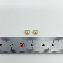 Ｋ１８　ピアスキャッチ シリコンゴム ハート　０．６５から０．８mm用