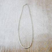 SV スネークチェーン　線径１．３ｍｍ　（３９．５ｃｍ）
