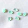 クリソプレーズ ５×７ｍｍ オーバルカボション（ライト）