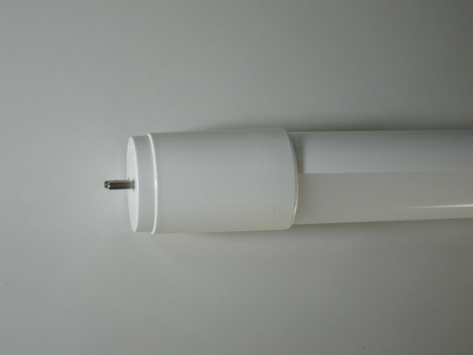 LED蛍光灯形直管40Wタイプ 3300lmの高輝度 昼白色