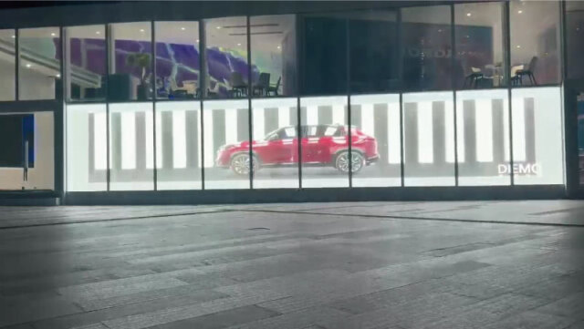 透過型LEDビジョン シースルー フィルム グラス ガラス面に貼り付け