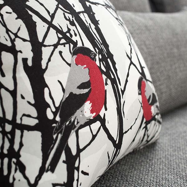 クッションカバー 45×45 北欧生地 Almedahls Domherrar ドゥムハッラル