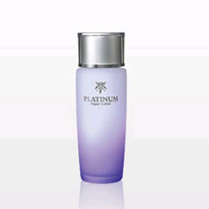 【送料無料】エイジングケア高級化粧水　白金ナノコロイド（プラチナ）と植物性うるおい成分（ローヤルゼリー・チューベロース・モロヘイヤエキス）を贅沢に配合！角質層までぐんぐん浸透。すっと肌になじむしっとり潤う高級化粧水：プラチナリペアローション１２０ｍｌ