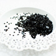 プリティピンクポッシュ Glossy Black Jewels