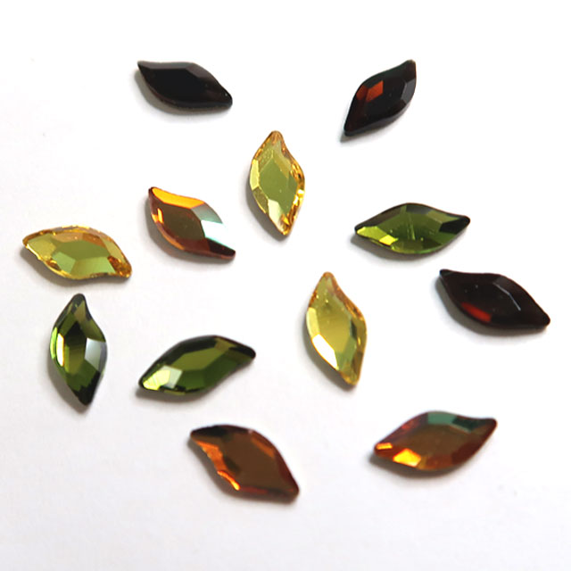 スワロフスキー各種 SWAROVSKI - 箱付き スワロフスキー ネックレス チョーカー