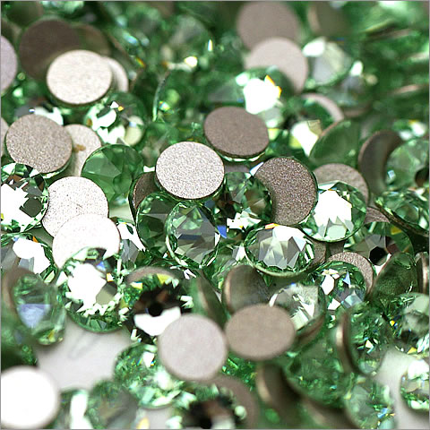 スワロフスキー2088 クリソライト