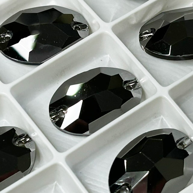 AURORAクリスタルのオーバルの画像02