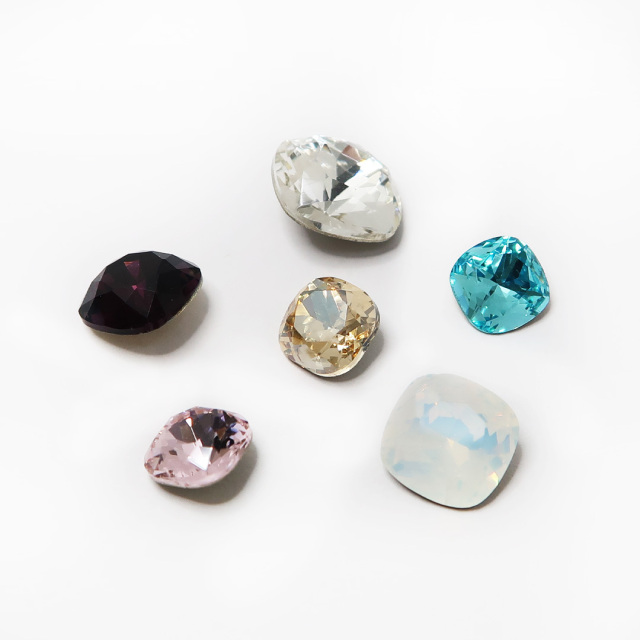 AURORA A4470 Cushion Square Fancy Stone ライトローズ