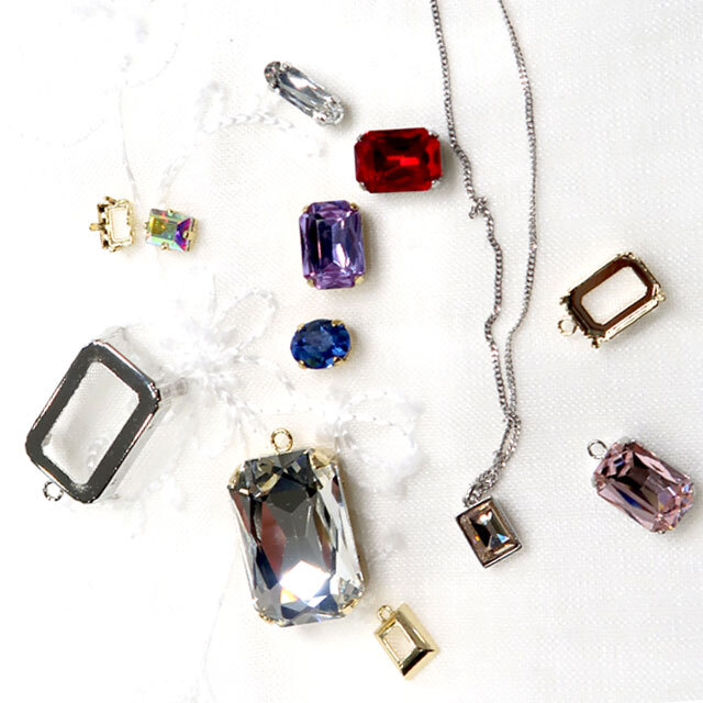 貴和石座とAURORA