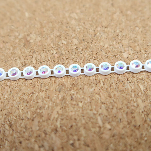 スワロフスキー 連爪チェーン（ダイヤレーン）トリミング