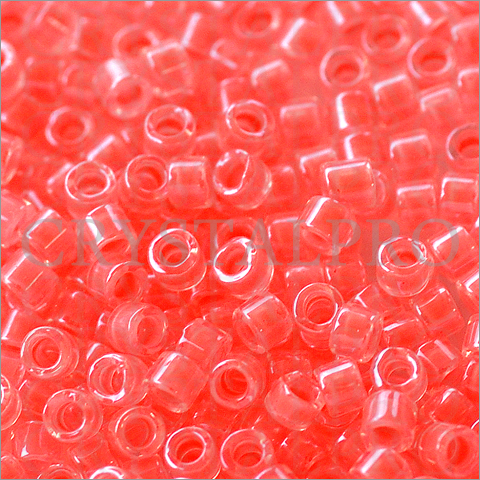 ミユキ　デリカビーズ　ルミナスカラー　サーモンピンク