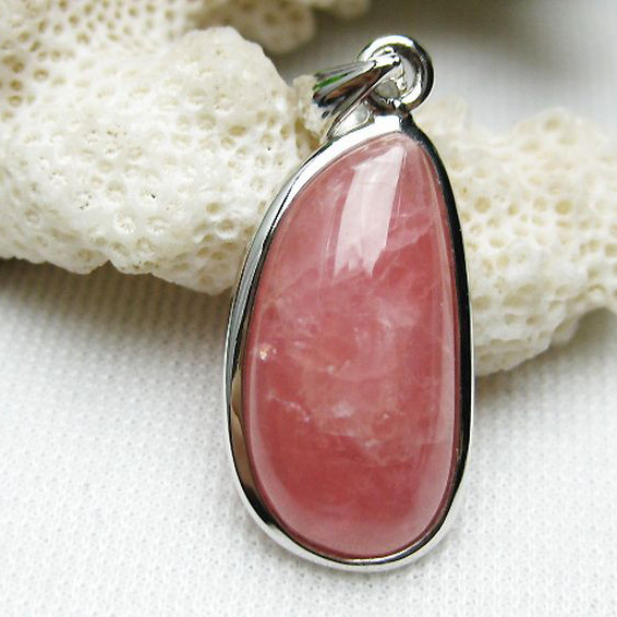 インカローズ ロードクロサイト ペンダント [K1-1075]