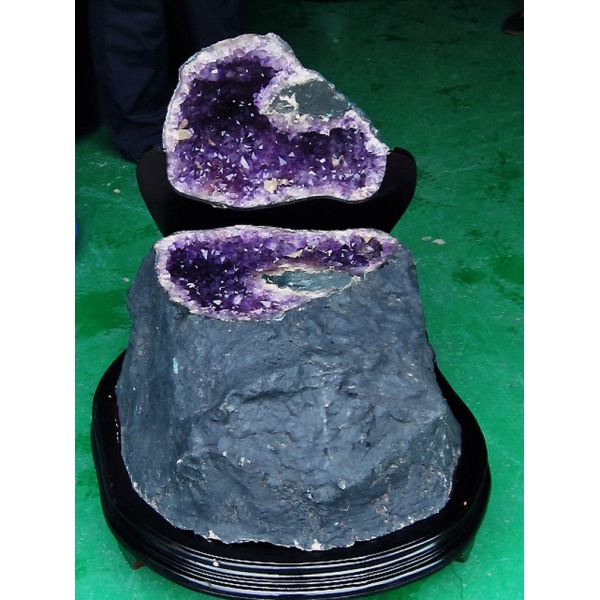 73.8Kg ペア水晶トレジャーアメジスト 同梱不可 M500-188 （納品日程ご相談品）（特大品）