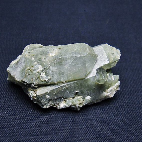 グリーンファントムクォーツ　クラスター アメリカ産 [t126-7769]