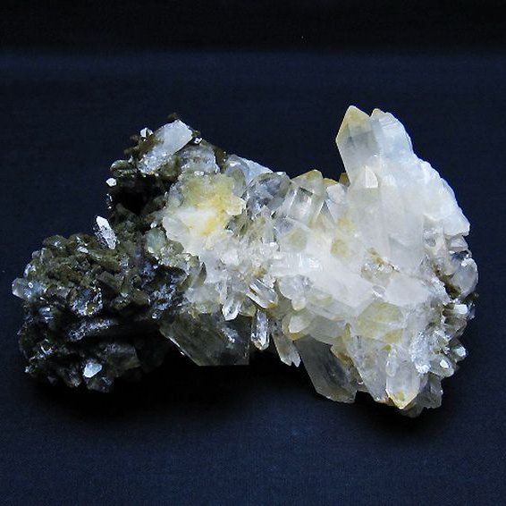 グリーンファントムクォーツ　クラスター アメリカ産 [T126-7810]