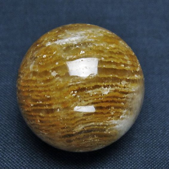 赤ガーデンファントム水晶 丸玉 28mm [T129-2984]