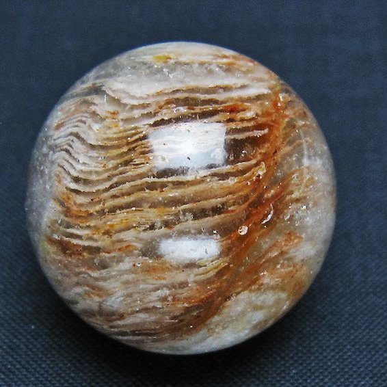 赤ガーデンファントム水晶 丸玉 28mm [T129-3057]