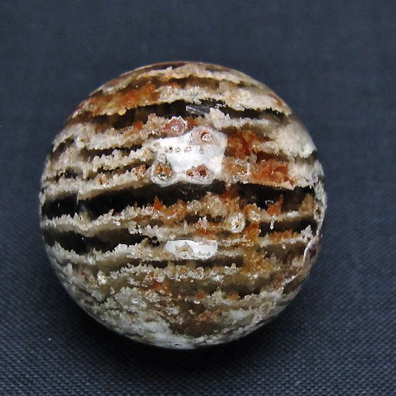 赤ガーデンファントム水晶 丸玉 28mm [T129-3066]