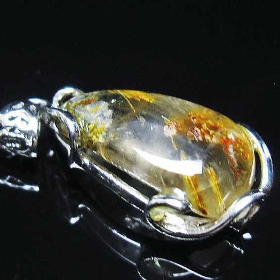 ゴールドタイチンルチル ペンダント [T134-3764]