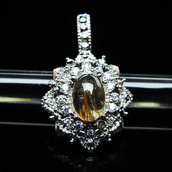 ファイナルグレード金針ルチル水晶 ペンダント [t134-4388]