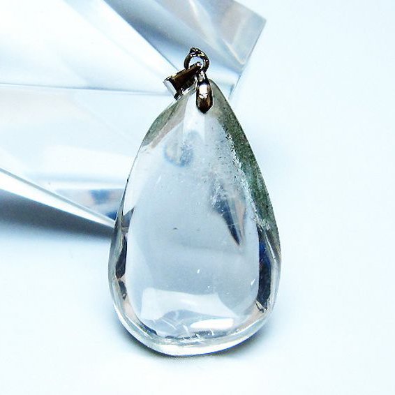 ガーデン水晶 ペンダント [T136-4412]