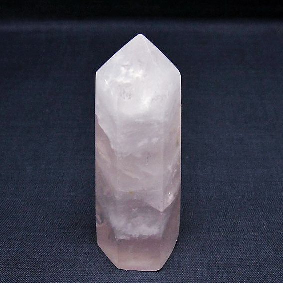 ローズクォーツ 六角柱 [t138-6524]