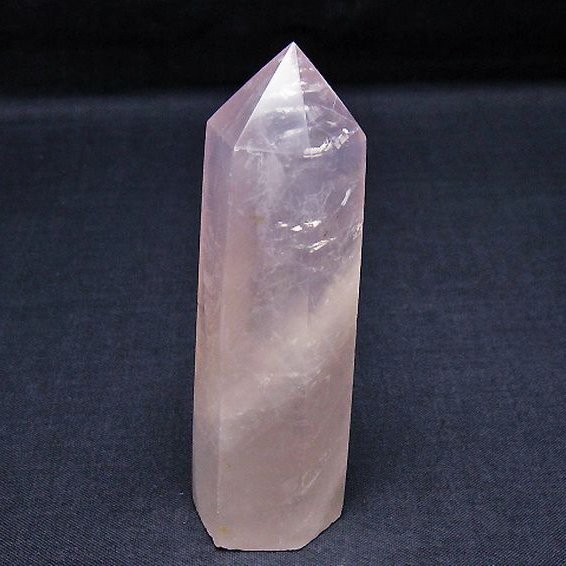 ローズクォーツ 六角柱 [t138-6585]